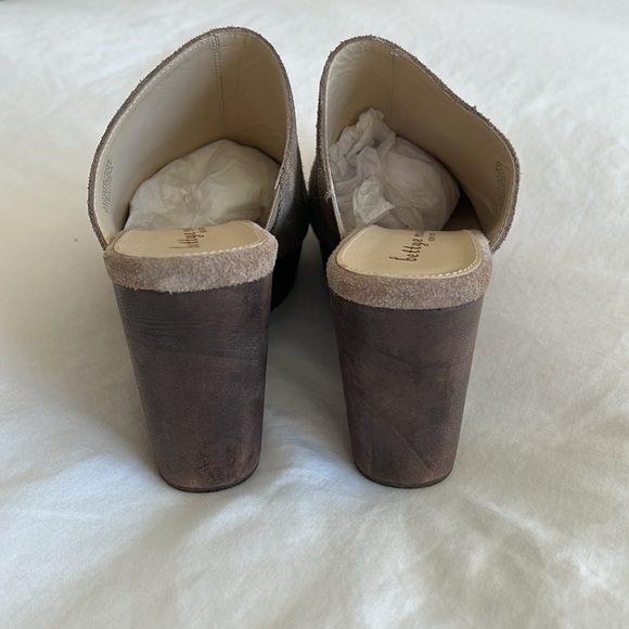 Bettye Muller New York suede platform clogs like new! Size 8.5 - Picture 6 of 10